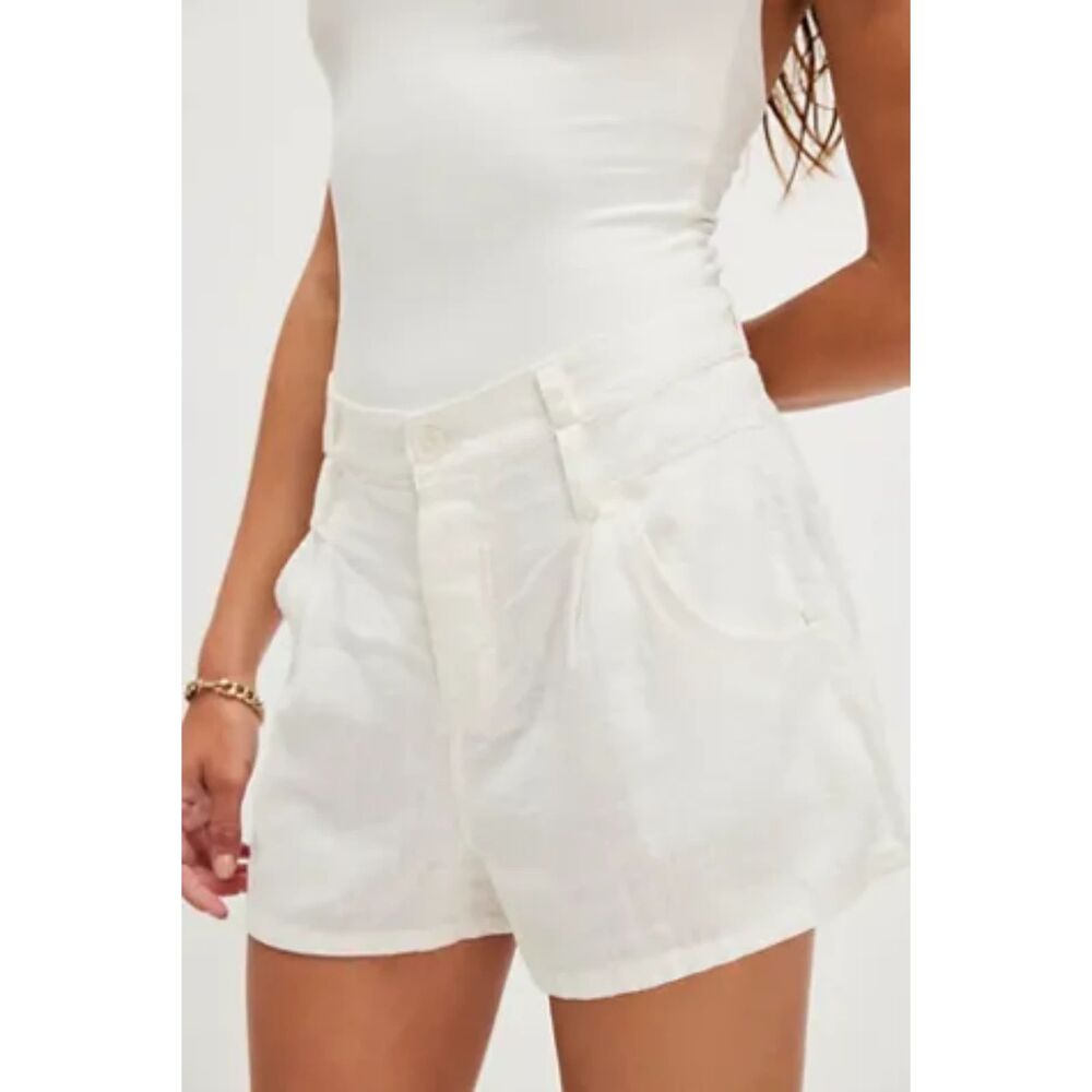 Free People Audra Linen Shorts in Clean Ivory size 10 NWT